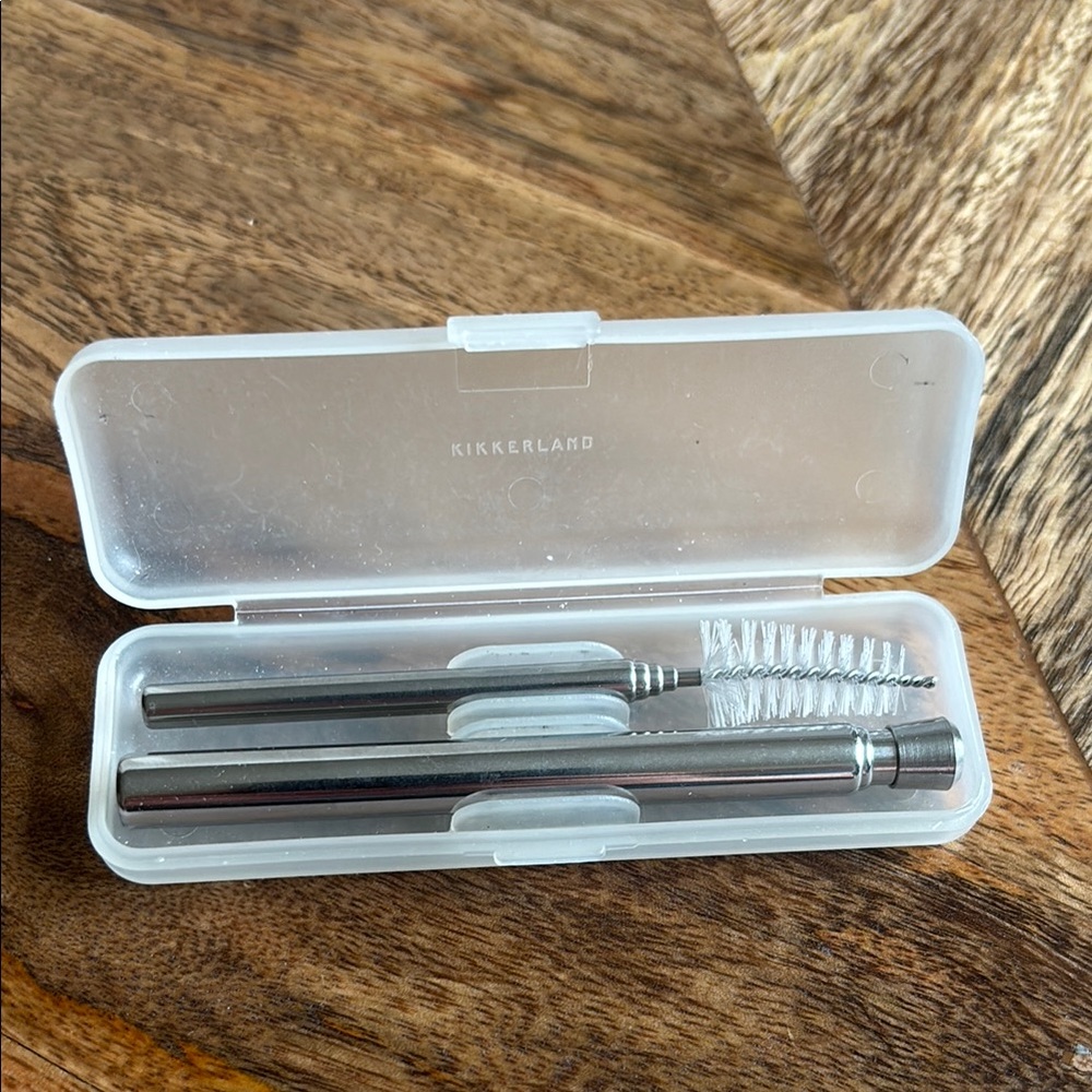Kikkerland Silver Reusable Stainless Steel Straw Set with Brush